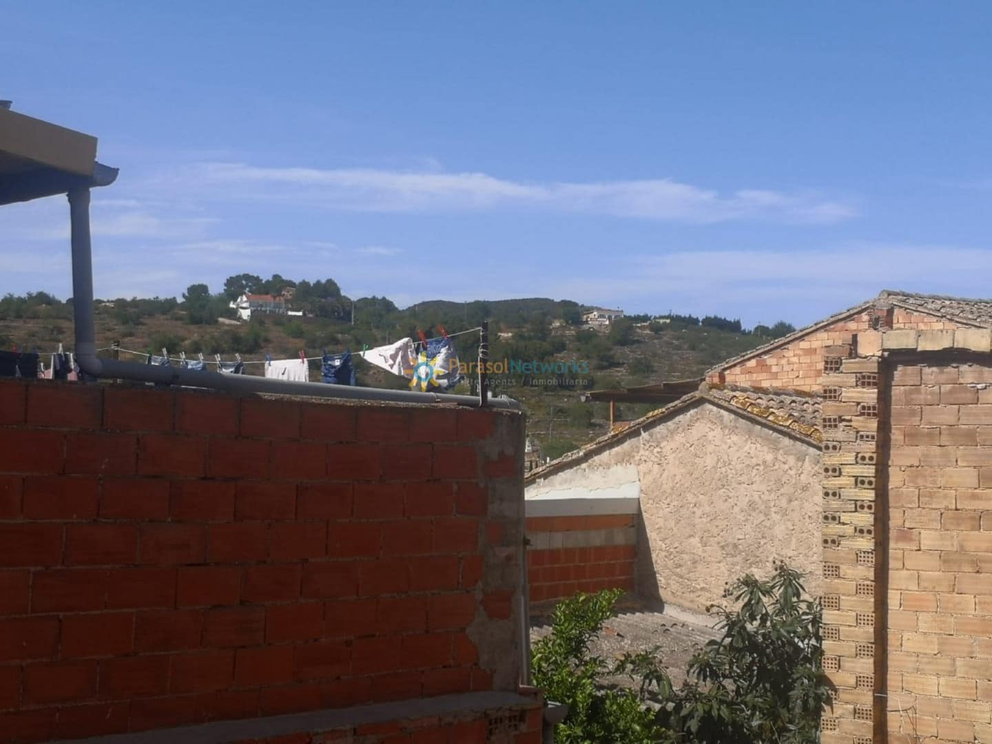 3 bedroom Townhouse for sale in Llutxent - € 55,000 (Ref: 9772064)