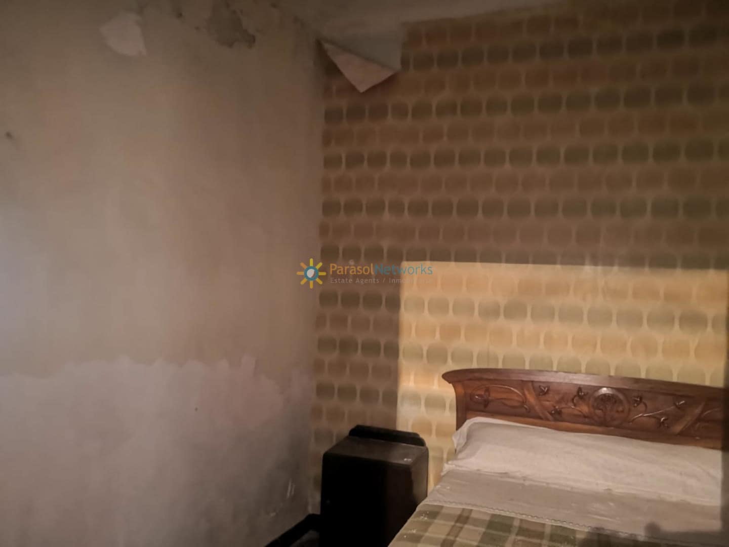 3 bedroom Townhouse for sale in Llutxent - € 55,000 (Ref: 9772064)