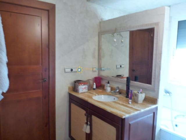 8 soverom Villa til salgs i Oliva Pueblo, Oliva med garasje - € 500 000 (Ref: 9781291)