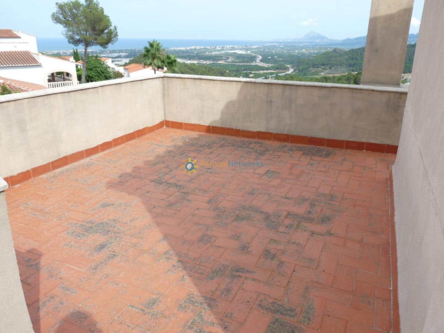 8 Zimmer Villa zu verkaufen in Oliva mit Garage - 500.000 € (Ref: 9781291)