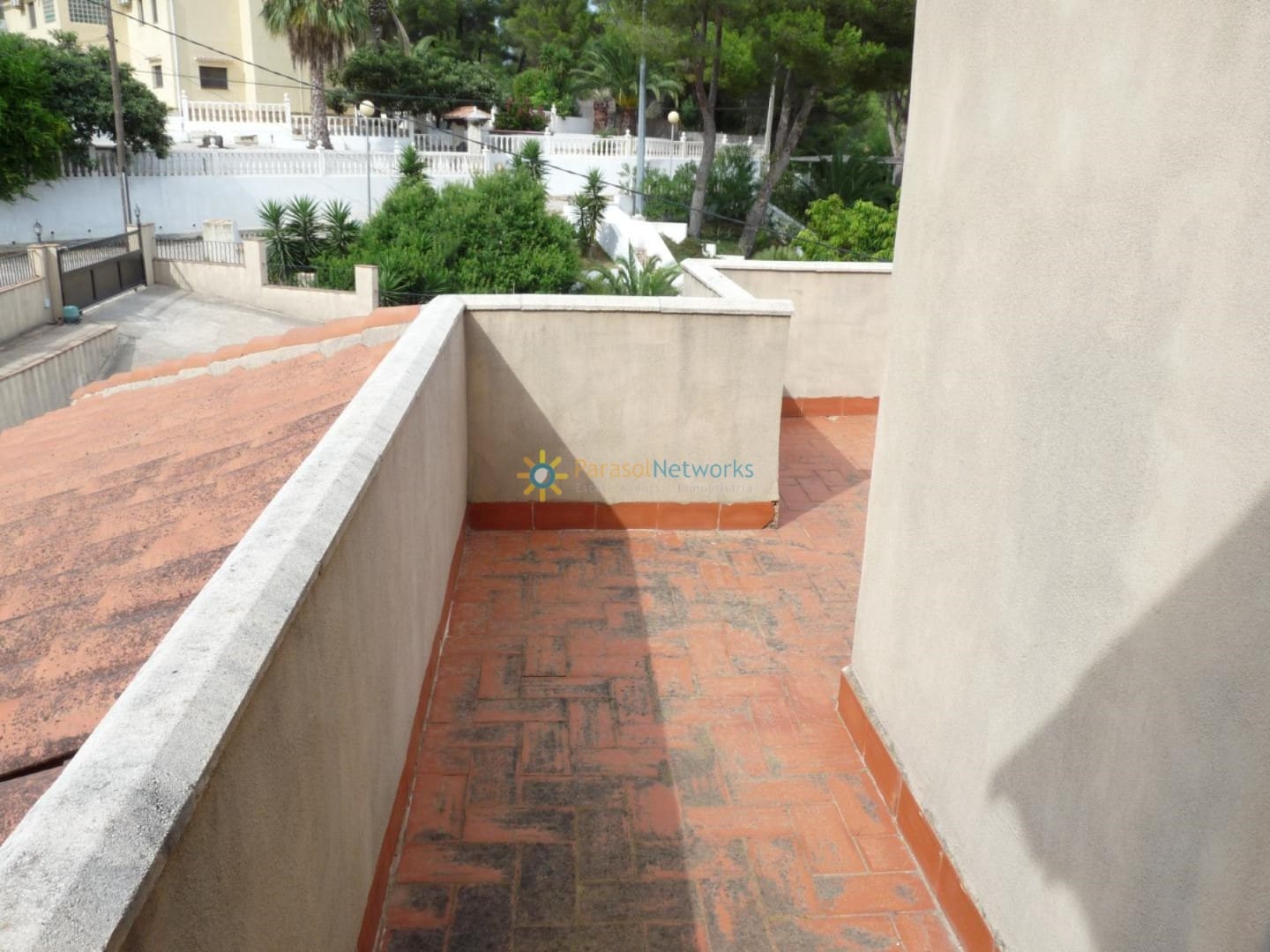 8 Zimmer Villa zu verkaufen in Oliva mit Garage - 500.000 € (Ref: 9781291)