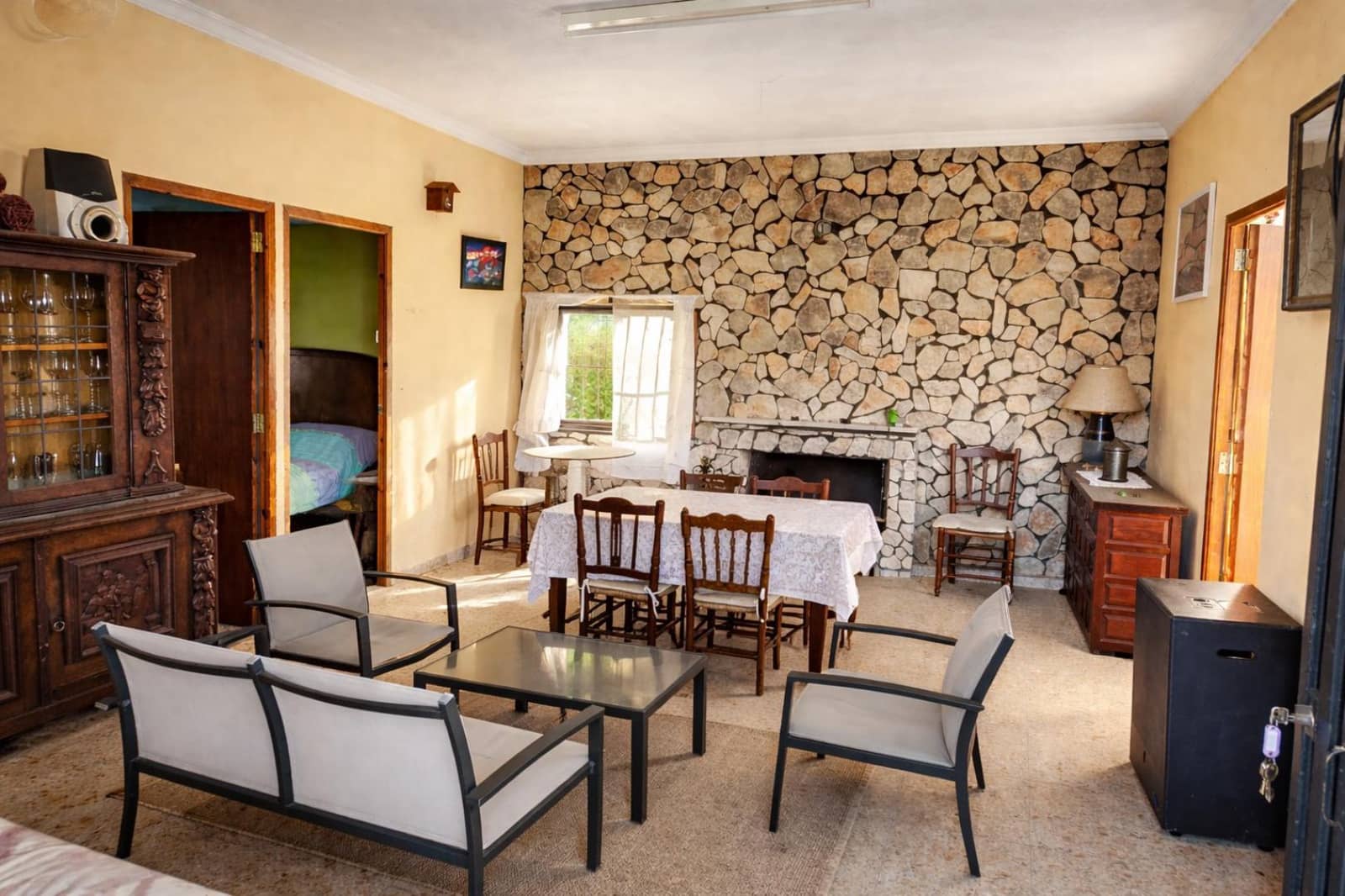 3 slaapkamer Villa te koop in Simat de la Valldigna met garage - € 95.000 (Ref: 9781997)