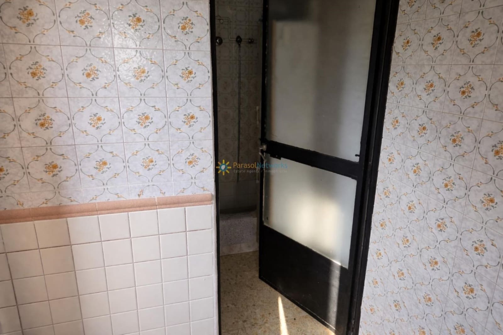 3 slaapkamer Villa te koop in Simat de la Valldigna met garage - € 95.000 (Ref: 9781997)