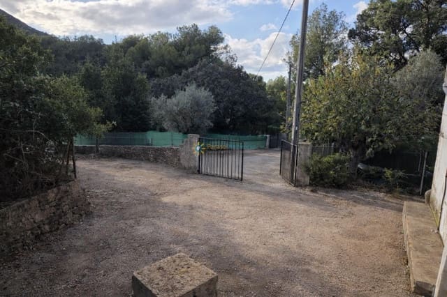 3 slaapkamer Villa te koop in Simat de la Valldigna met garage - € 95.000 (Ref: 9781997)