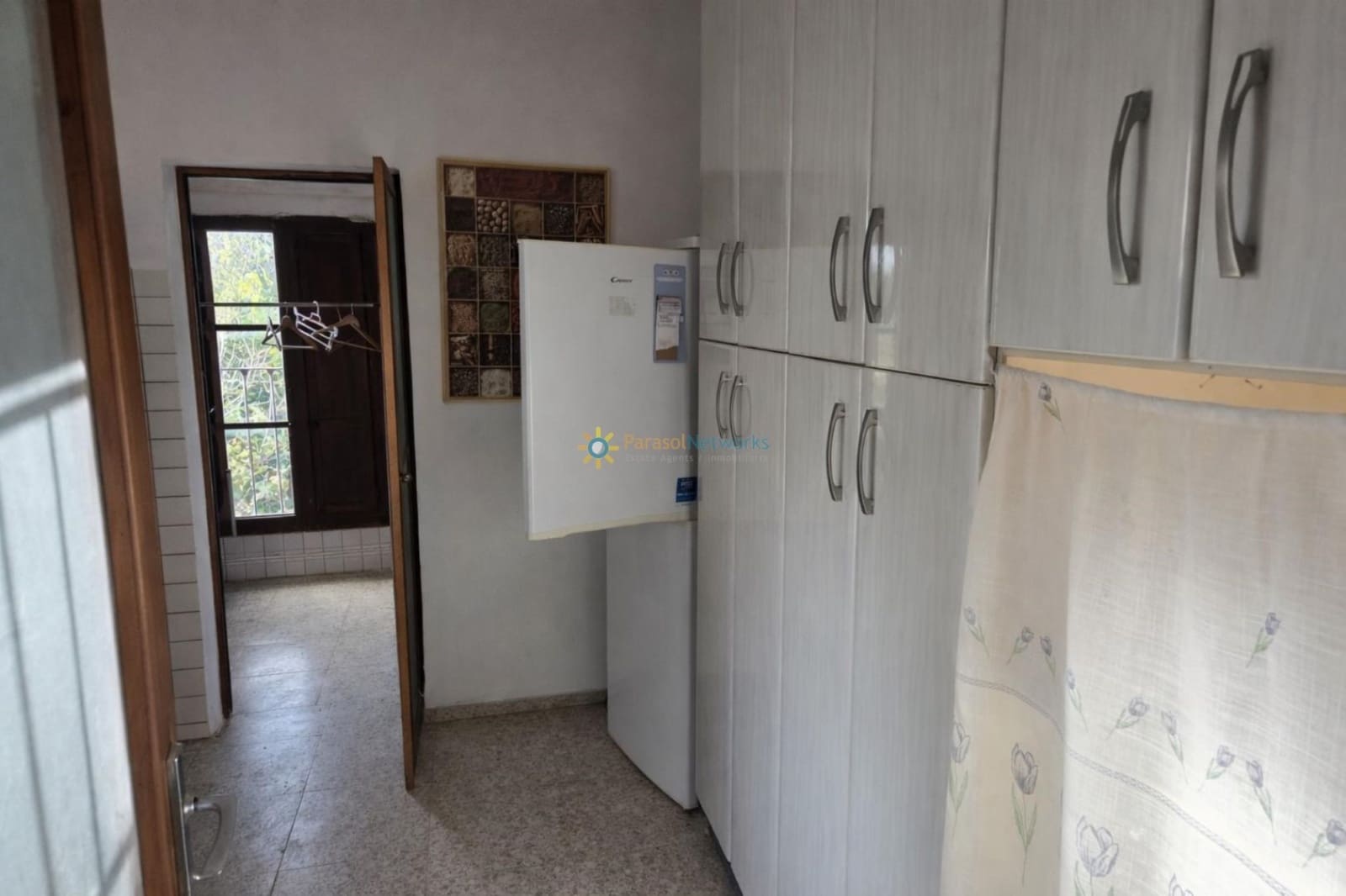 3 slaapkamer Villa te koop in Simat de la Valldigna met garage - € 95.000 (Ref: 9781997)