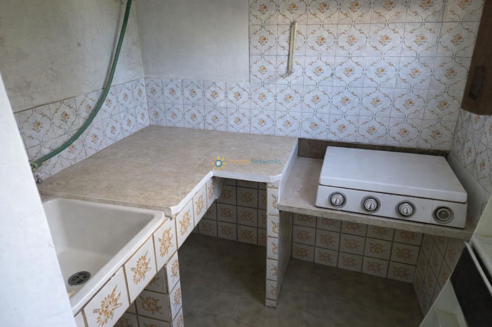 3 slaapkamer Villa te koop in Simat de la Valldigna met garage - € 95.000 (Ref: 9781997)