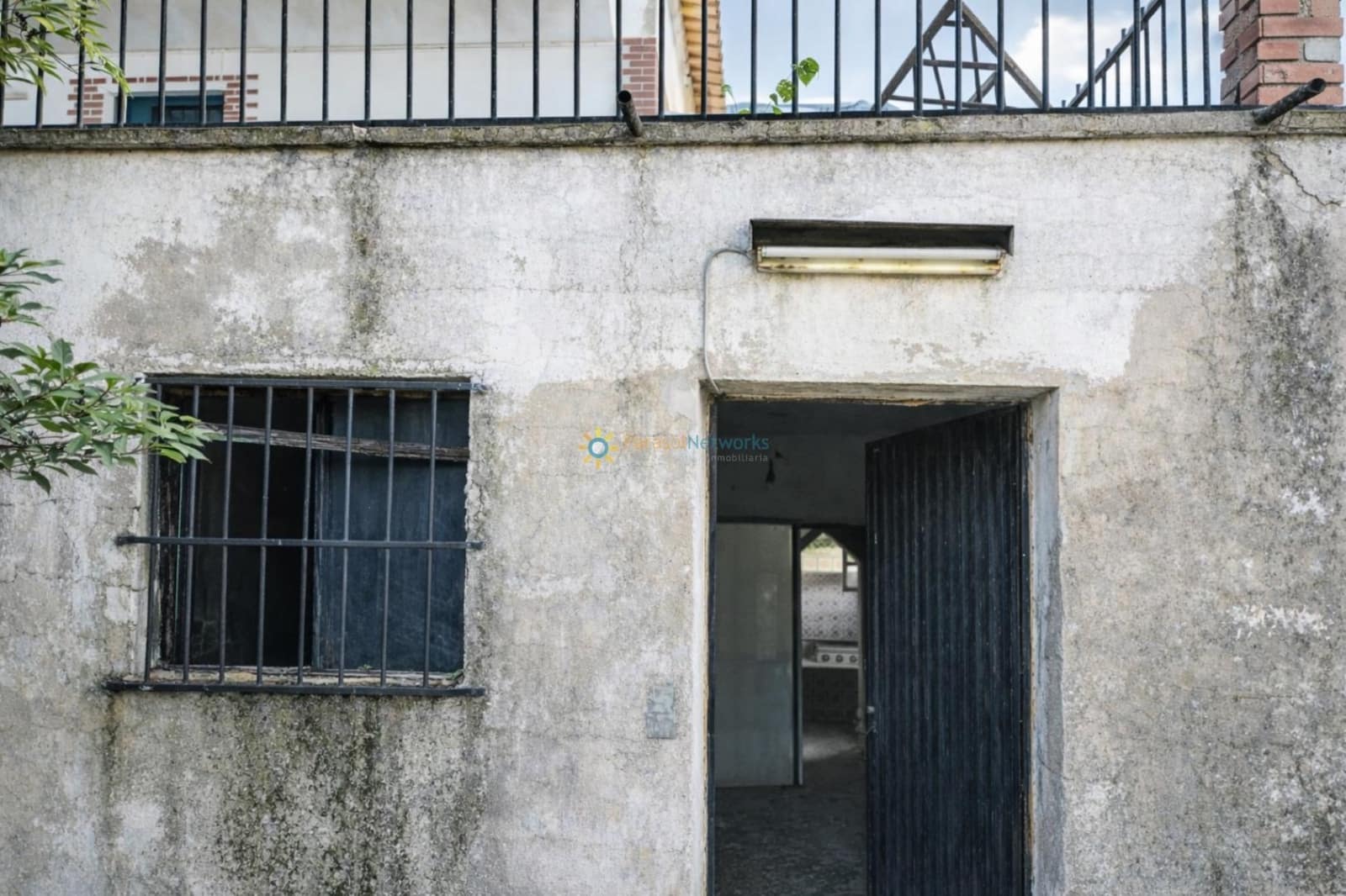 3 slaapkamer Villa te koop in Simat de la Valldigna met garage - € 95.000 (Ref: 9781997)