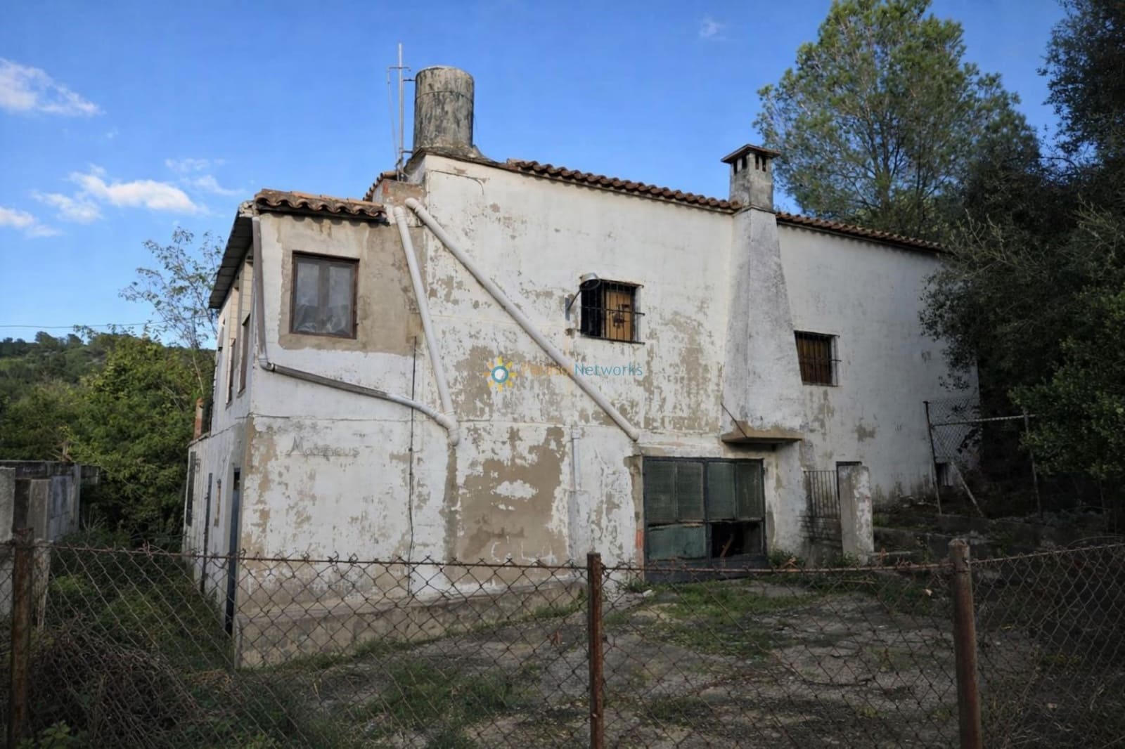 3 slaapkamer Villa te koop in Simat de la Valldigna met garage - € 95.000 (Ref: 9781997)