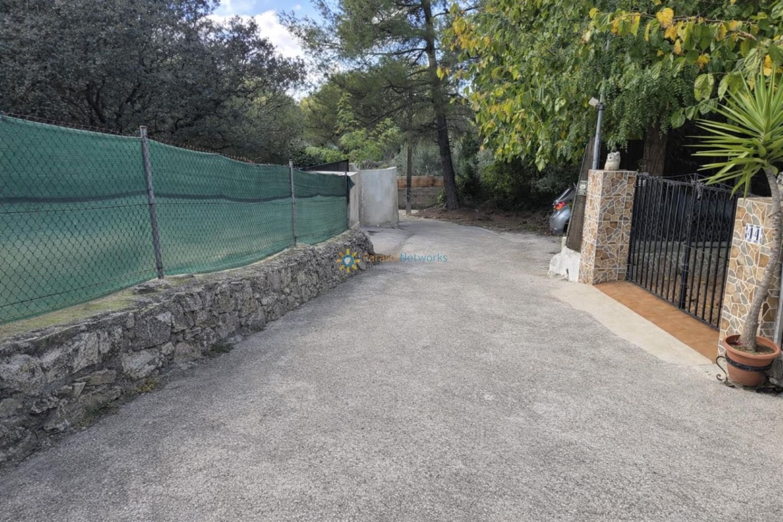 3 slaapkamer Villa te koop in Simat de la Valldigna met garage - € 95.000 (Ref: 9781997)