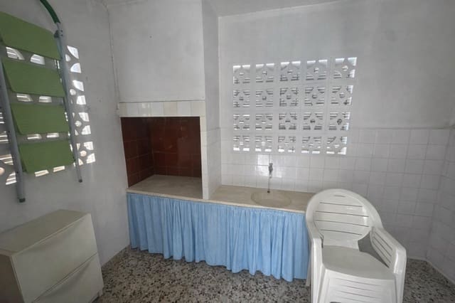 2 slaapkamer Villa te koop in Oliva Playa, Oliva met garage - € 335.000 (Ref: 9782506)