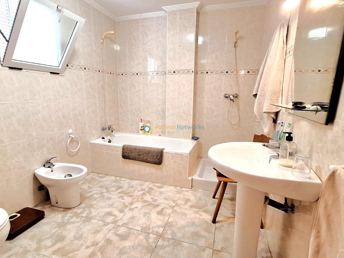 5 soverom Hus til salgs i Montaverner med garasje - € 92 000 (Ref: 9784343)