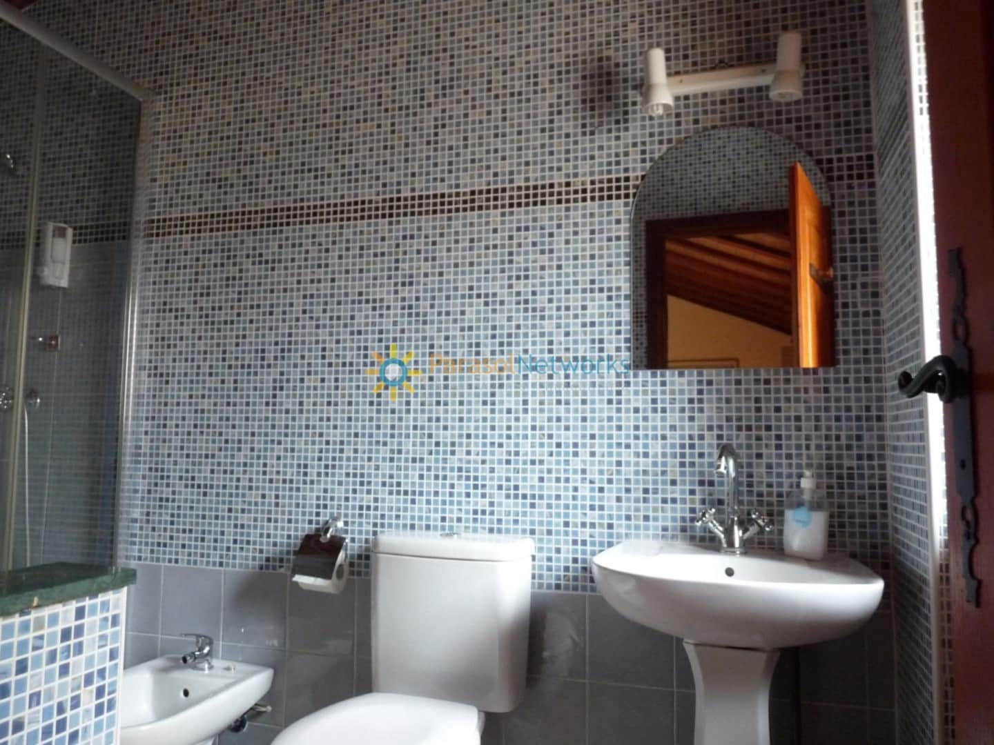 5 bedroom Hotel for sale in Palomar with pool - € 249,000 (Ref: 9789736)