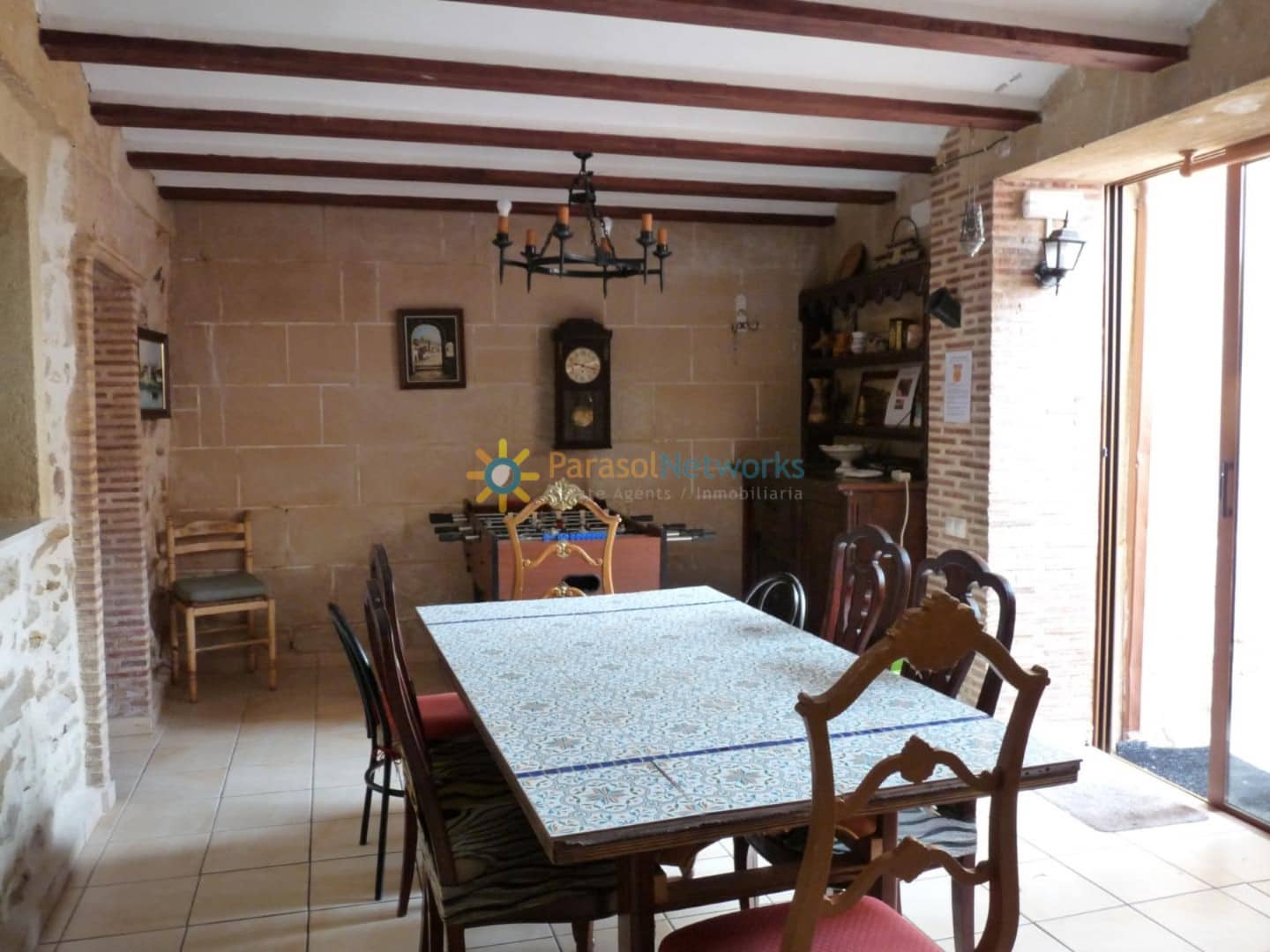 5 bedroom Hotel for sale in Palomar with pool - € 249,000 (Ref: 9789736)