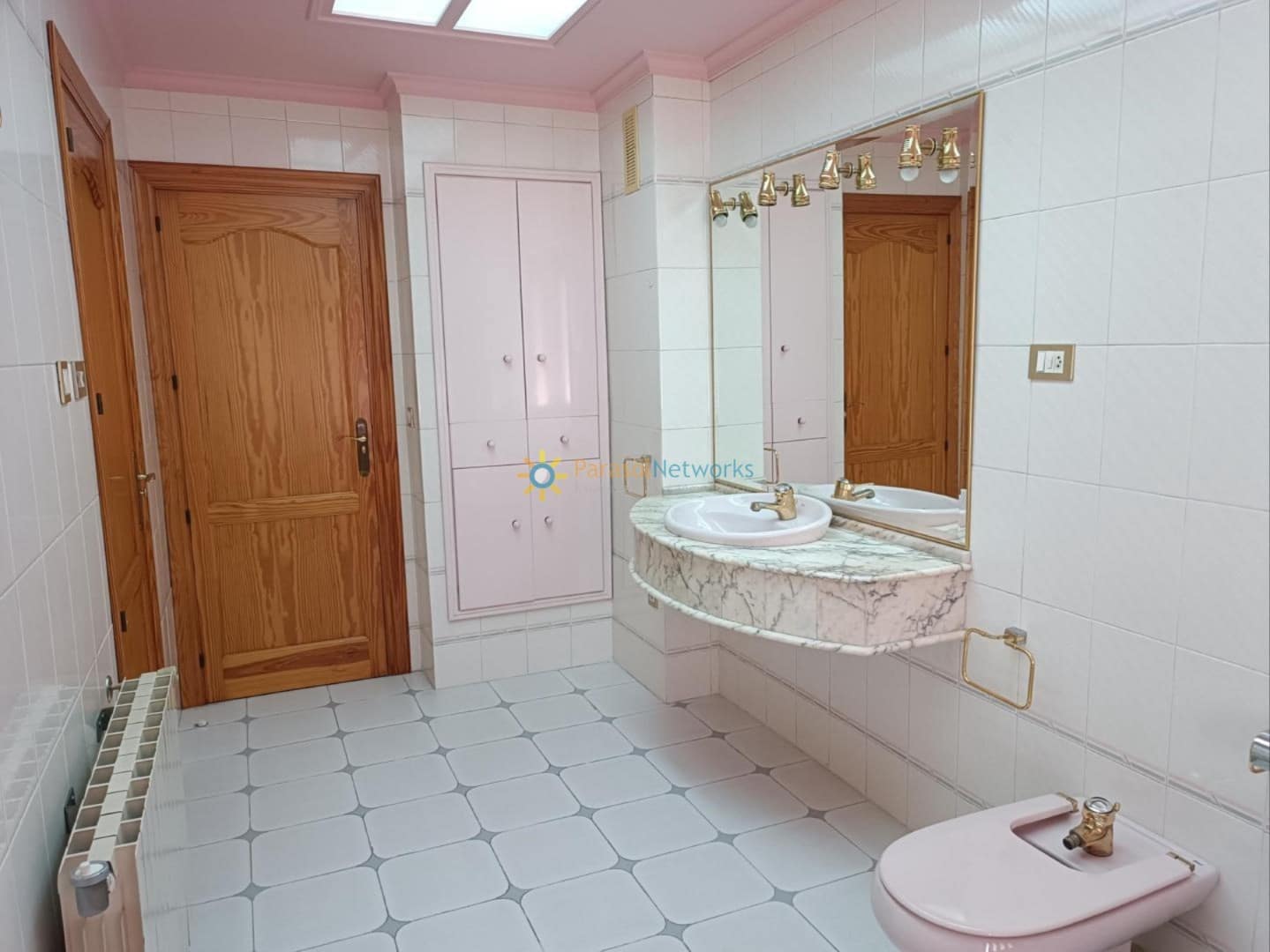 3 soverom Hus til salgs i Oliva med garasje - € 275 000 (Ref: 9789830)