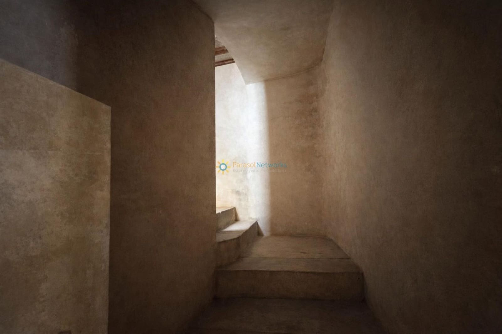 8 slaapkamer Huis te koop in Sumacarcer - € 98.000 (Ref: 9793628)