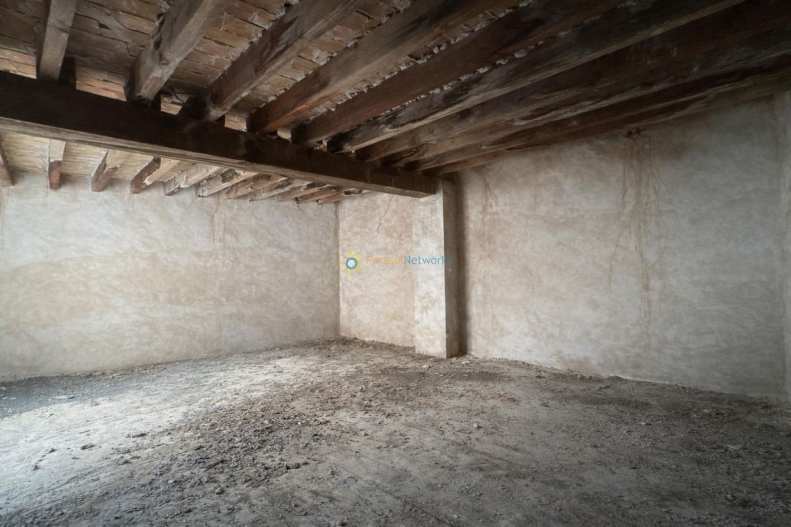 8 slaapkamer Huis te koop in Sumacarcer - € 98.000 (Ref: 9793628)