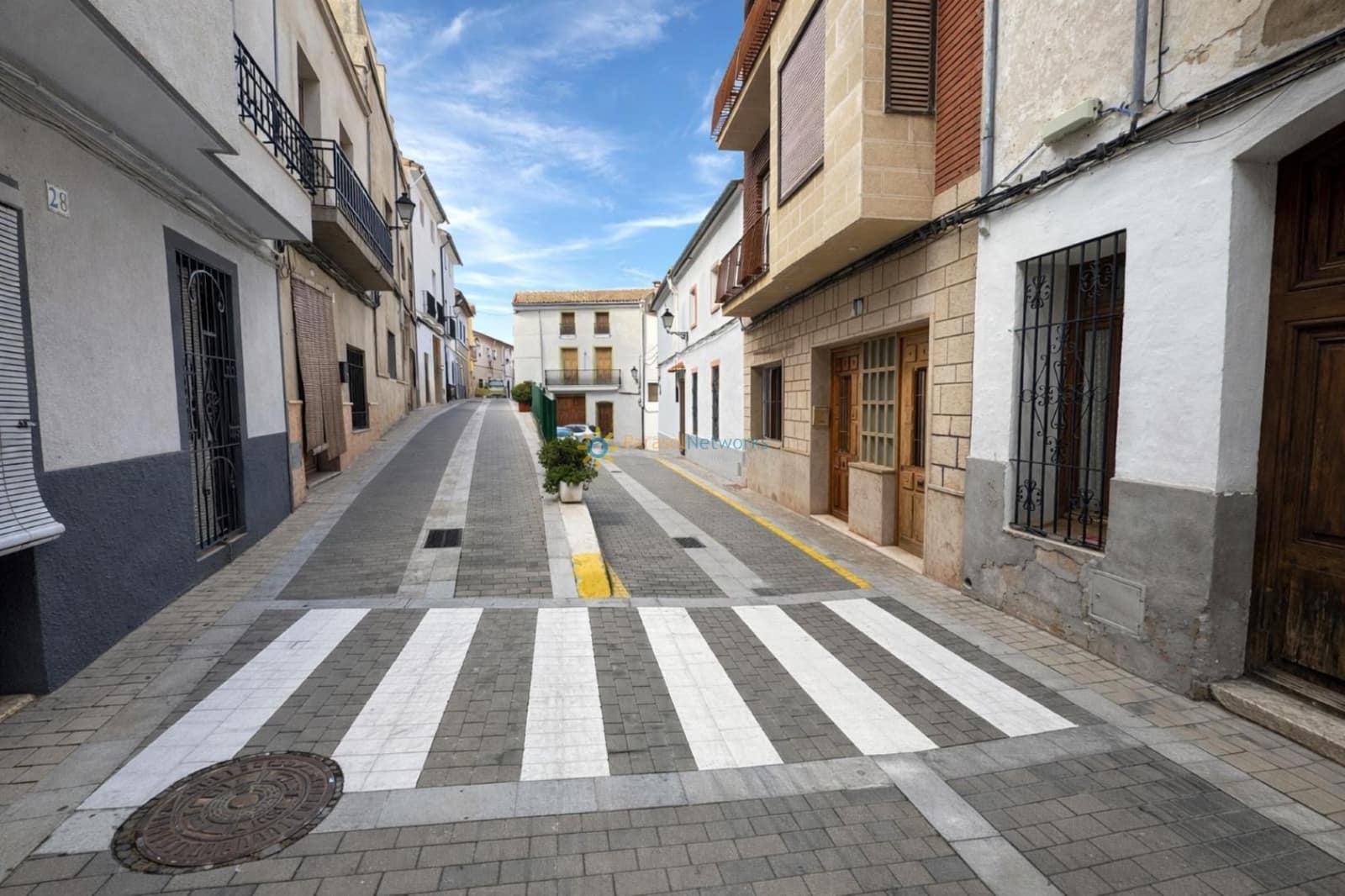 8 slaapkamer Huis te koop in Sumacarcer - € 98.000 (Ref: 9793628)