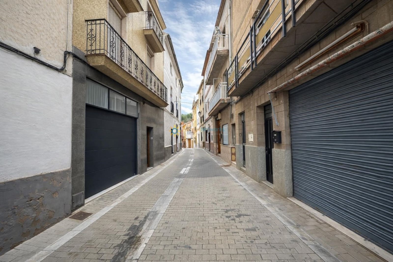 8 slaapkamer Huis te koop in Sumacarcer - € 98.000 (Ref: 9793628)