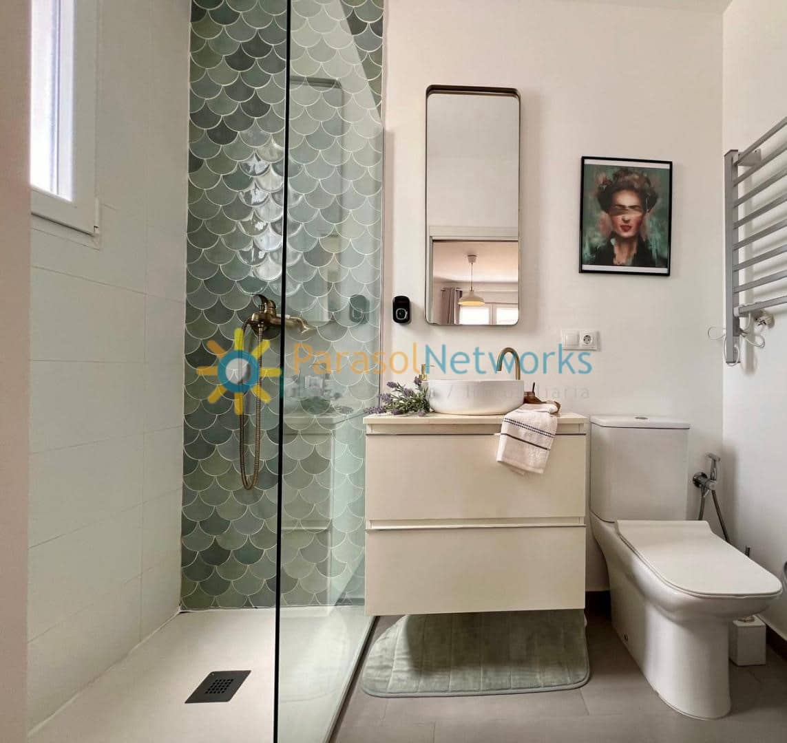 3 camera da letto Appartamento da affittare in Oliva - 750 € (Rif: 9795610)