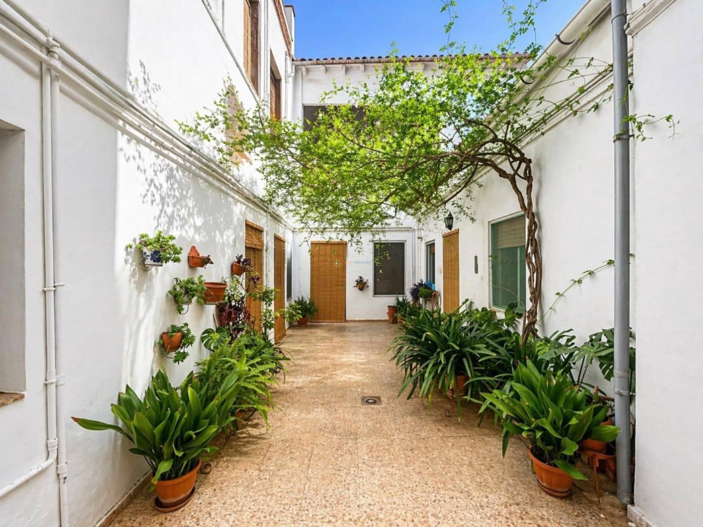 Casa de 11 habitaciones en Aielo de Malferit en venta - 165.000 € (Ref: 9798253)