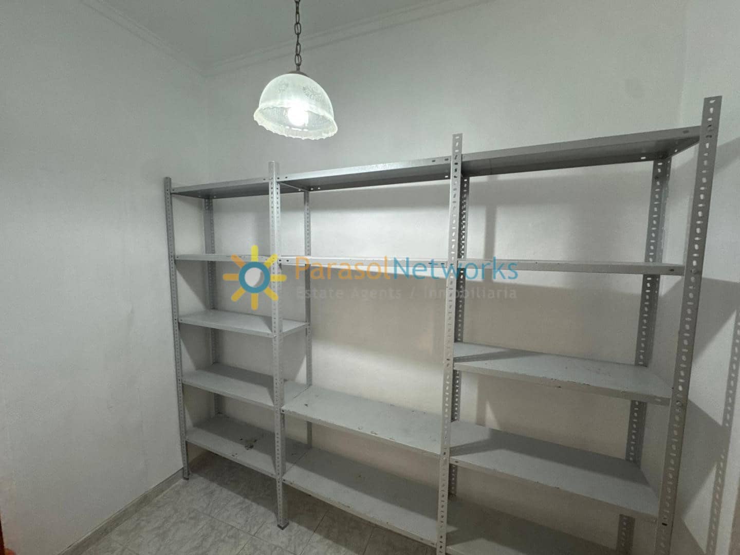 3 bedroom Apartment for rent in Oliva - € 700 (Ref: 9802678)