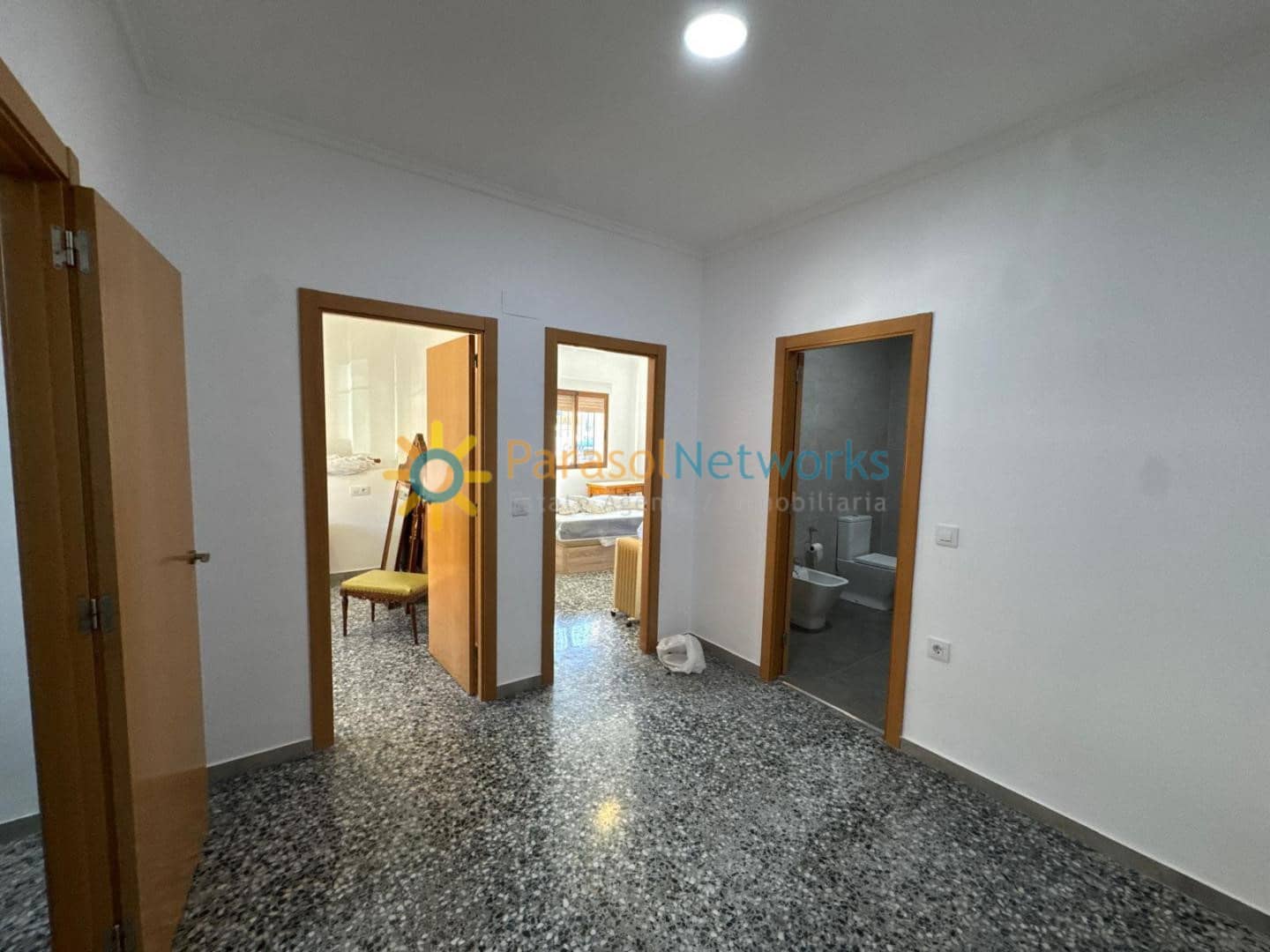 3 bedroom Apartment for rent in Oliva - € 700 (Ref: 9802678)