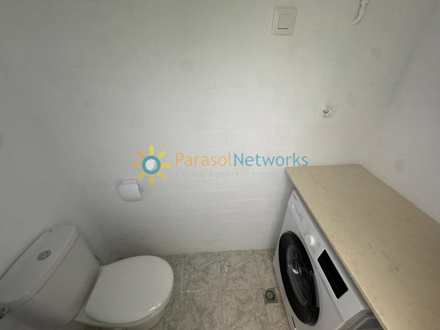 3 bedroom Apartment for rent in Oliva - € 700 (Ref: 9802678)