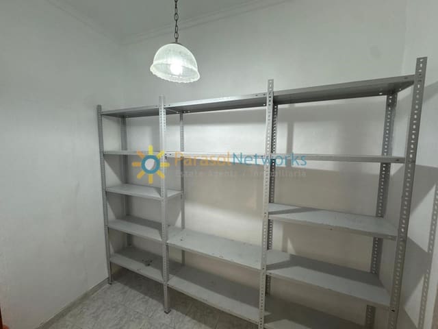 3 bedroom Apartment for rent in Oliva Pueblo, Oliva - € 700 (Ref: 9802678)