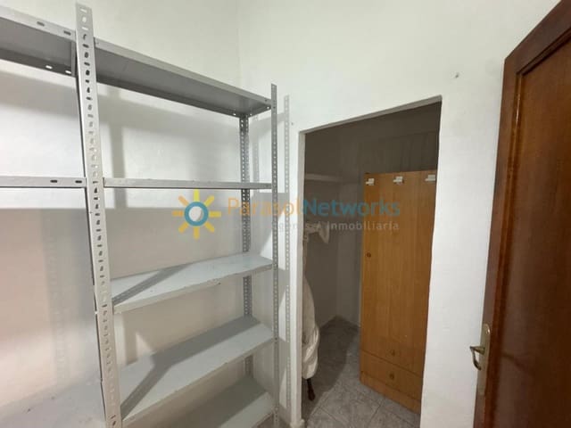 3 bedroom Apartment for rent in Oliva Pueblo, Oliva - € 700 (Ref: 9802678)