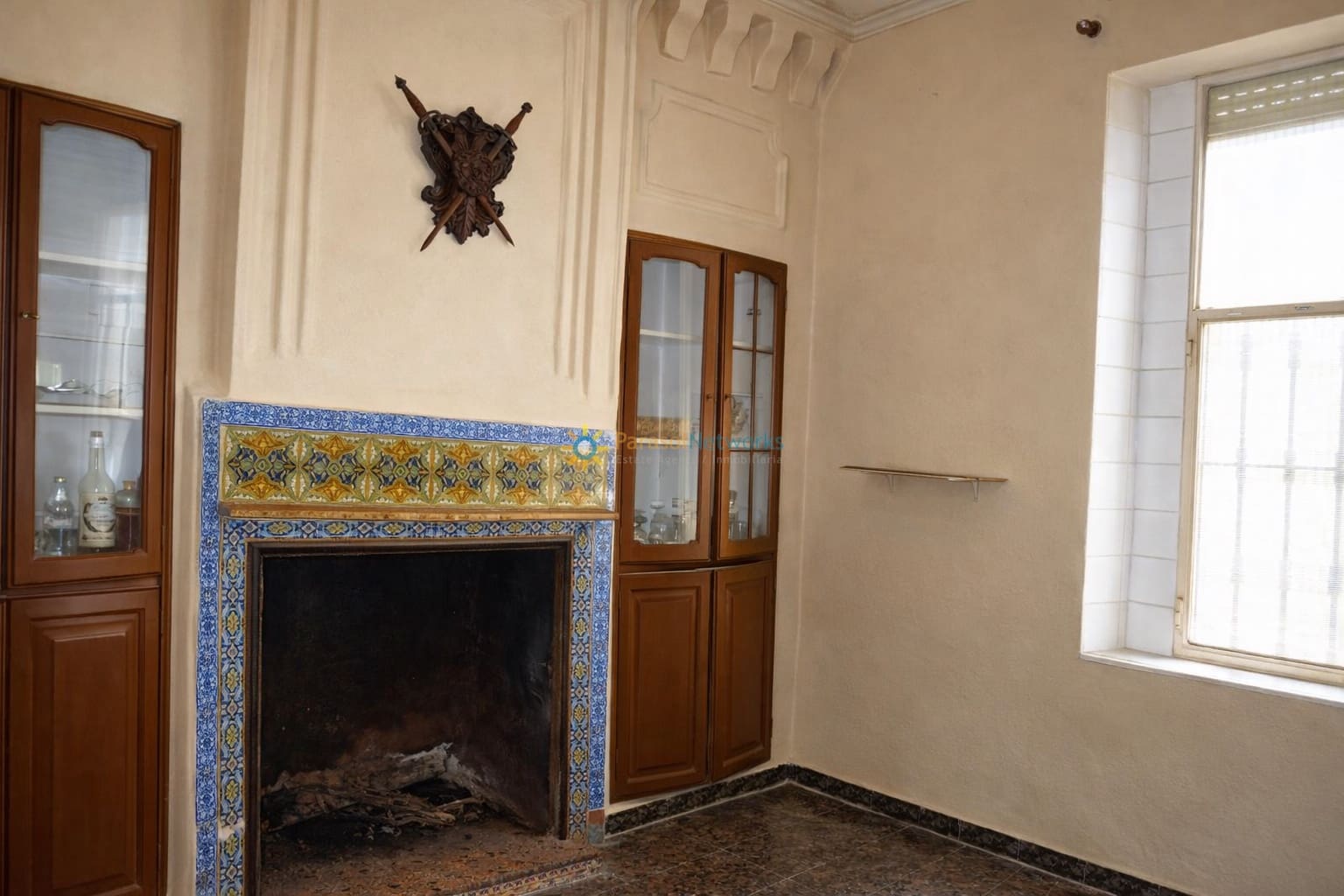 9 chambre Villa/Maison à vendre à Benifairo de la Valldigna avec garage - 550 000 € (Ref: 9805647)