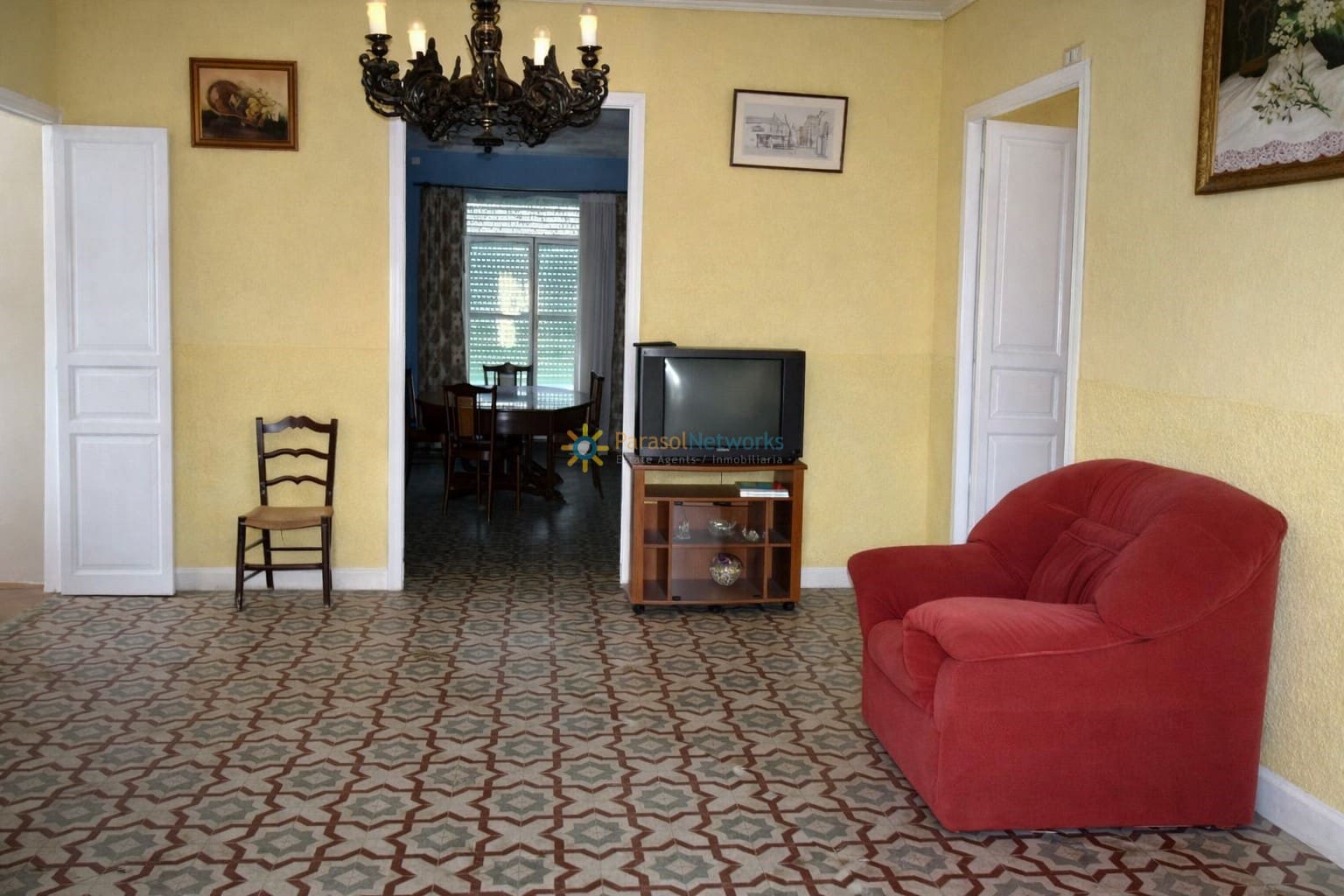 9 chambre Villa/Maison à vendre à Benifairo de la Valldigna avec garage - 550 000 € (Ref: 9805647)