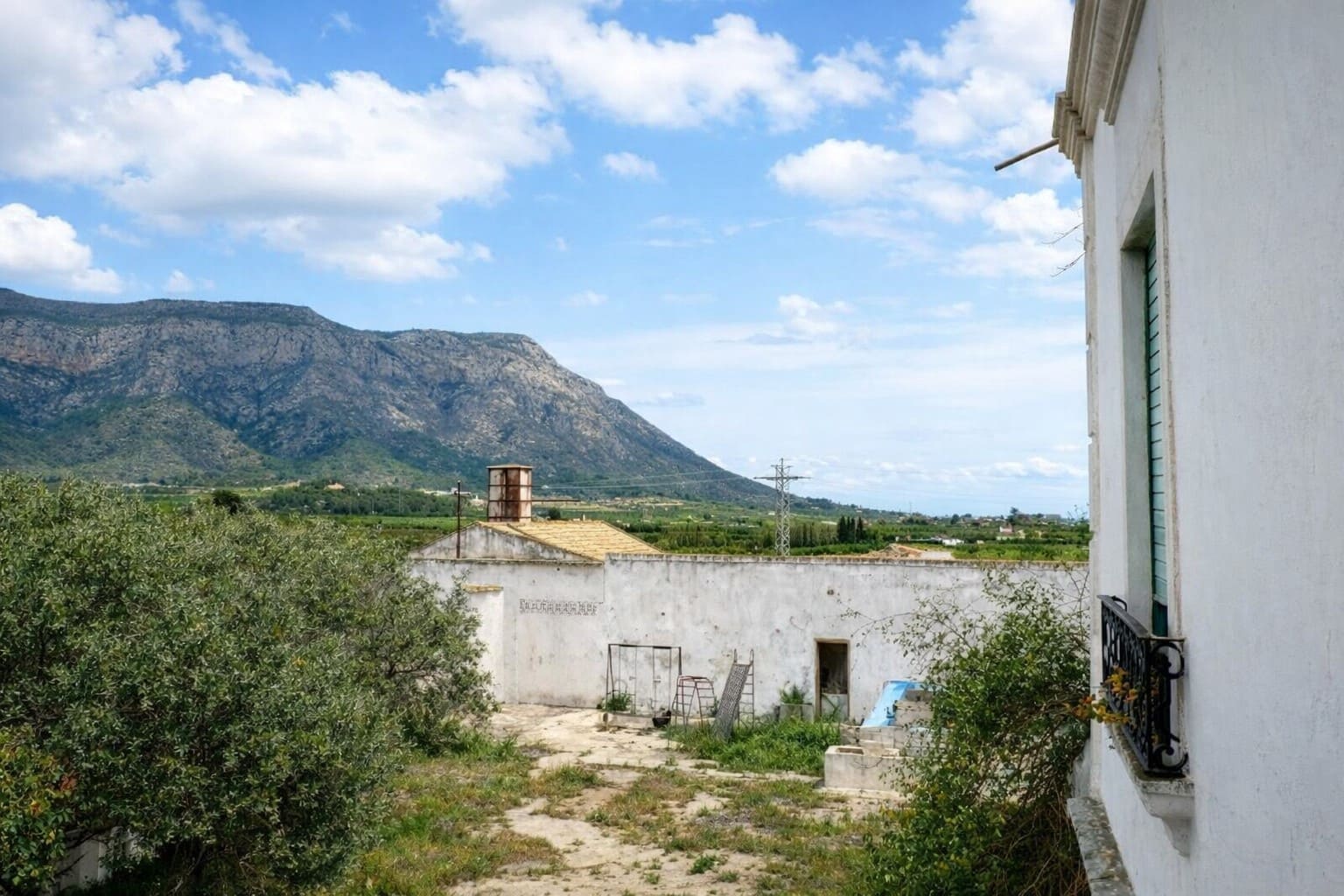 9 chambre Villa/Maison à vendre à Benifairo de la Valldigna avec garage - 550 000 € (Ref: 9805647)