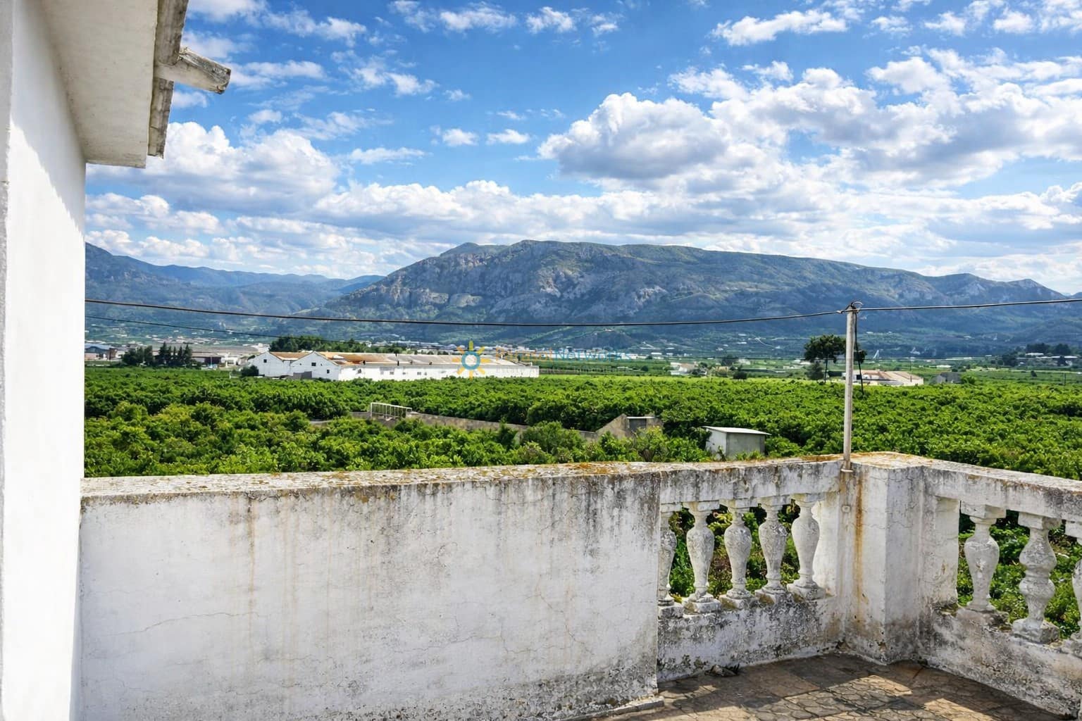 9 chambre Villa/Maison à vendre à Benifairo de la Valldigna avec garage - 550 000 € (Ref: 9805647)