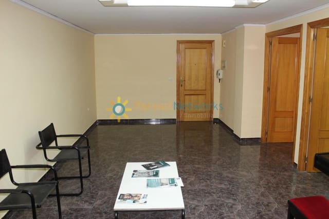 Oficina de 2 habitaciones en Oliva Pueblo, Oliva en alquiler - 600 € (Ref: 9807152)