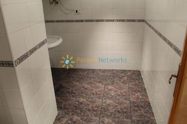 Oficina de 2 habitaciones en Oliva Pueblo, Oliva en alquiler - 600 € (Ref: 9807152)