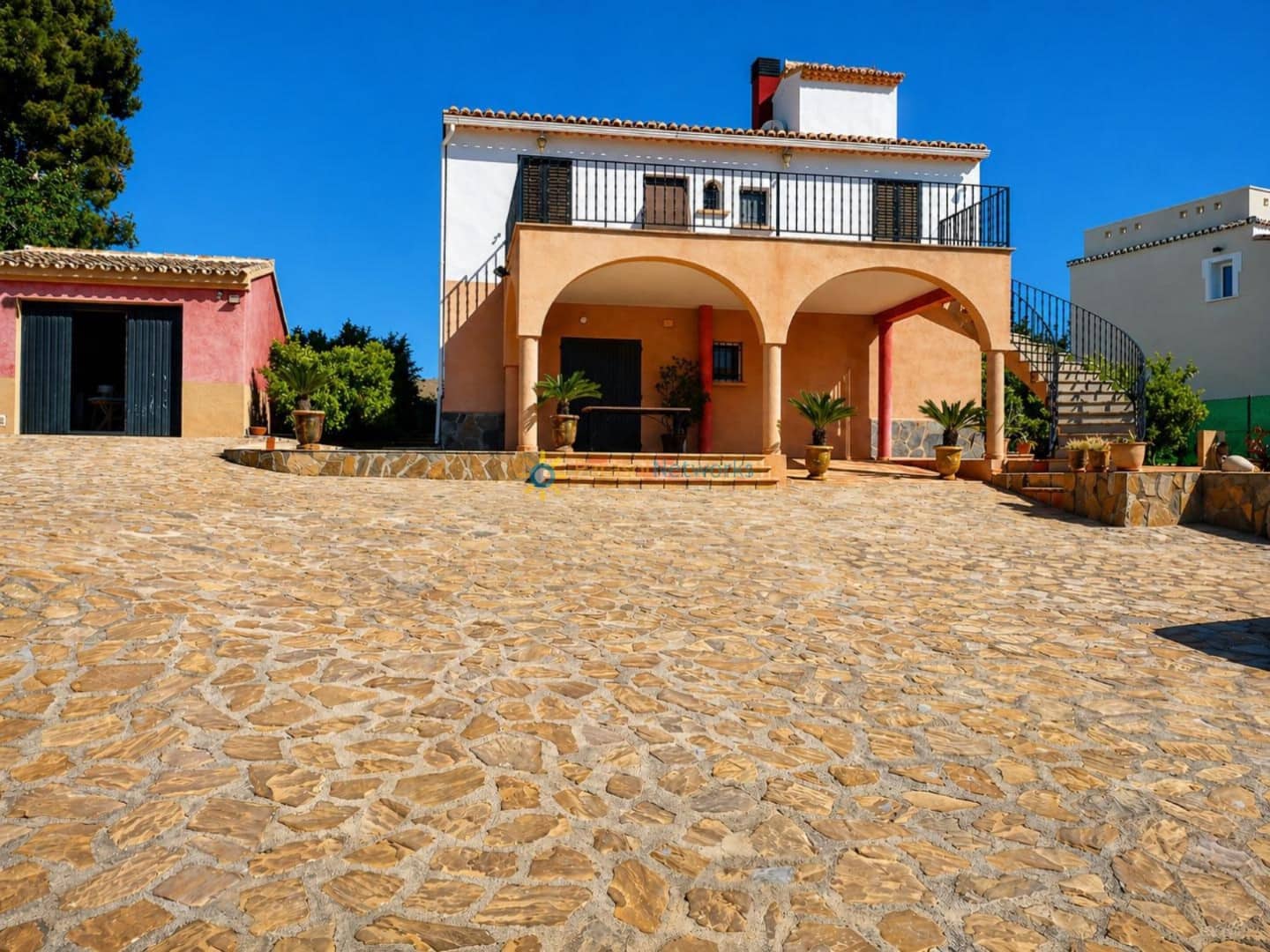 5 Zimmer Villa zu verkaufen in La Font d'En Carros mit Pool Garage - 460.000 € (Ref: 9808345)