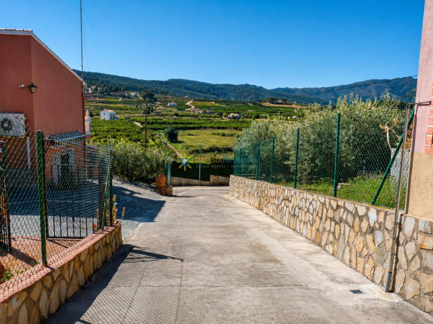 5 Zimmer Villa zu verkaufen in La Font d'En Carros mit Pool Garage - 460.000 € (Ref: 9808345)