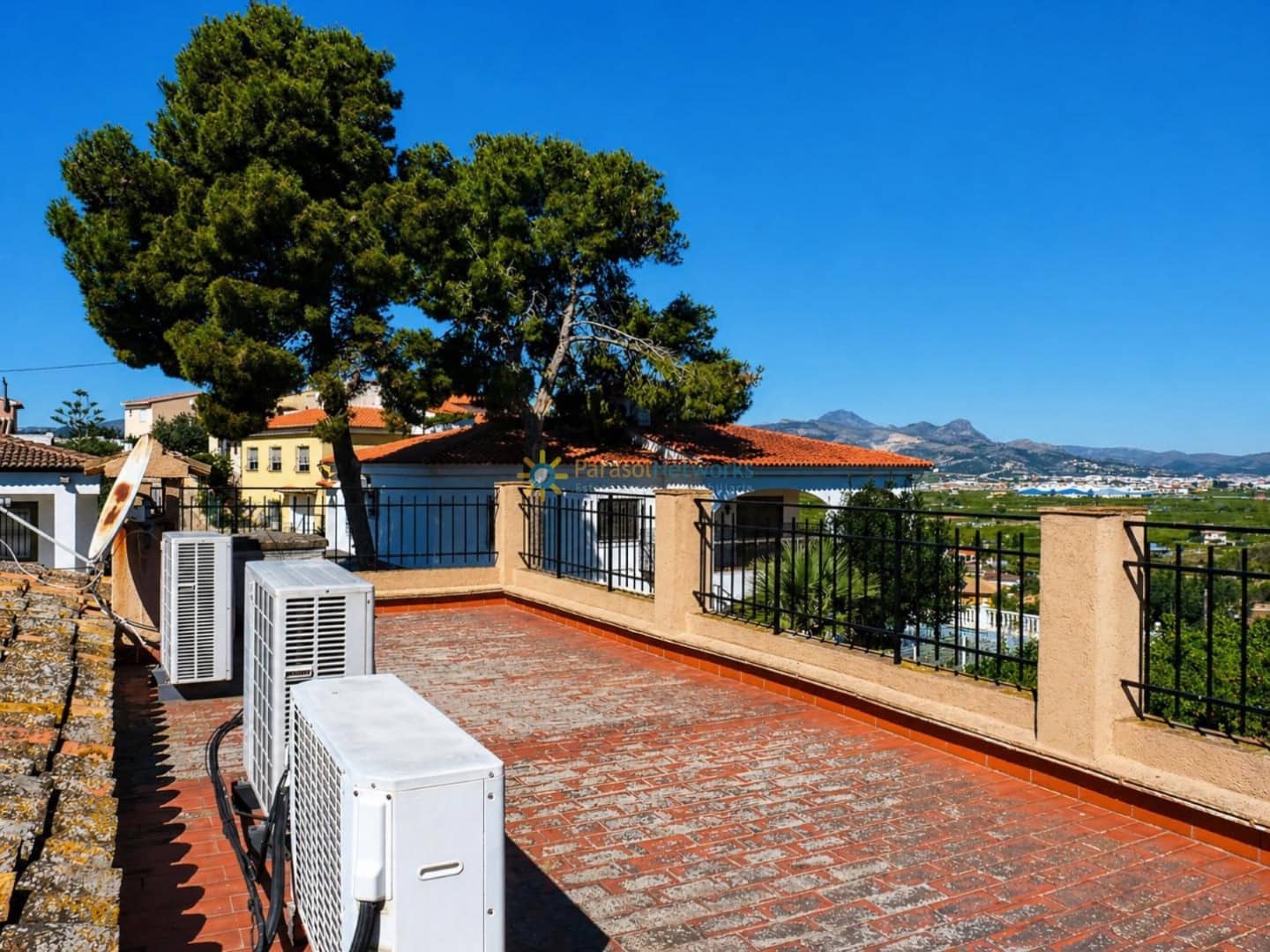 5 Zimmer Villa zu verkaufen in La Font d'En Carros mit Pool Garage - 460.000 € (Ref: 9808345)