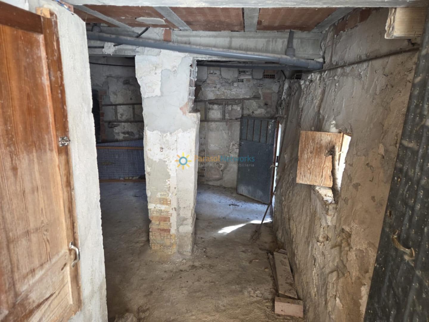 5 Zimmer Haus zu verkaufen in Planes - 93.000 € (Ref: 9814767)