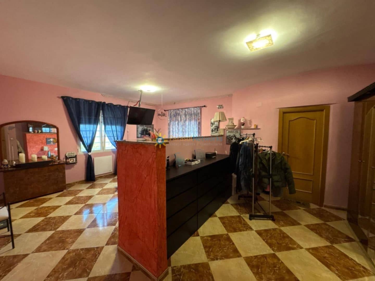 4 bedroom Villa for sale in Beniganim with garage - € 375,000 (Ref: 9820939)