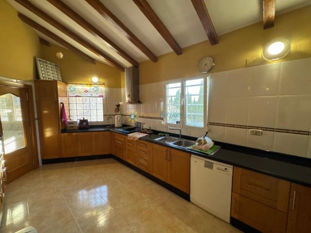 4 Zimmer Villa zu verkaufen in Benigánim mit Garage - 375.000 € (Ref: 9820939)