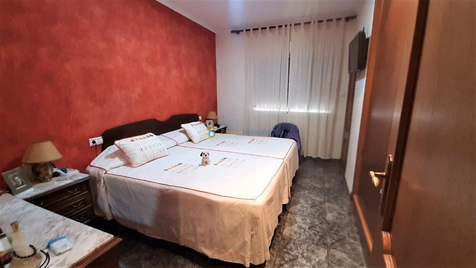 6 bedroom Villa for sale in Beniganim with pool garage - € 300,000 (Ref: 9821554)