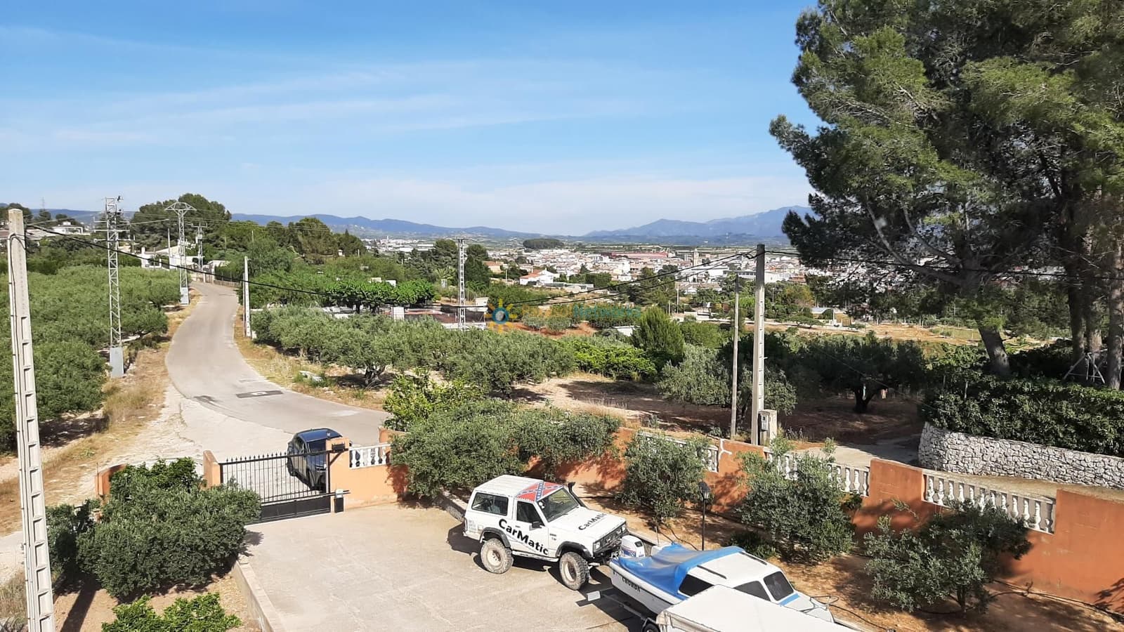 6 bedroom Villa for sale in Beniganim with pool garage - € 300,000 (Ref: 9821554)