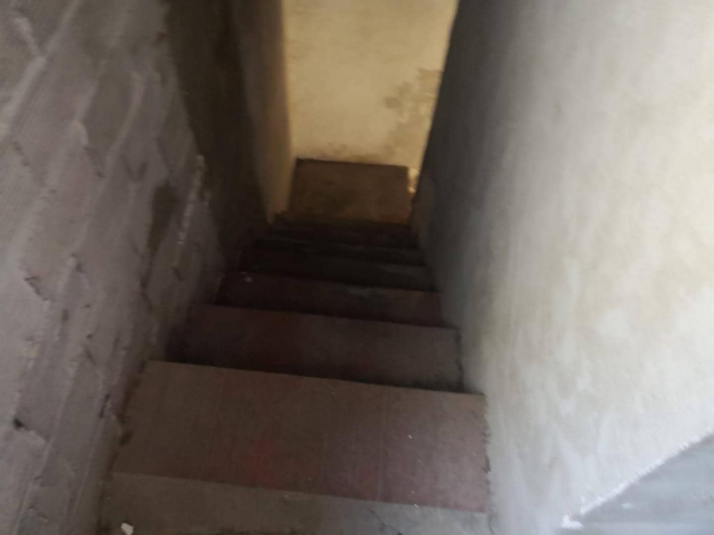 5 bedroom Townhouse for sale in Beniganim with garage - € 45,000 (Ref: 9824110)