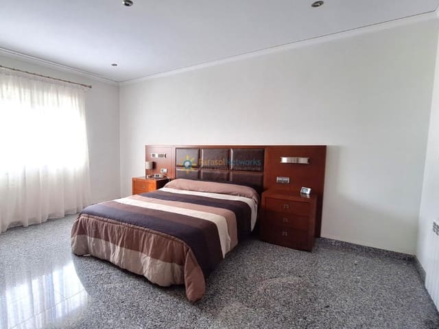 4 Zimmer Villa zu verkaufen in L'Olleria - 295.000 € (Ref: 9827465)