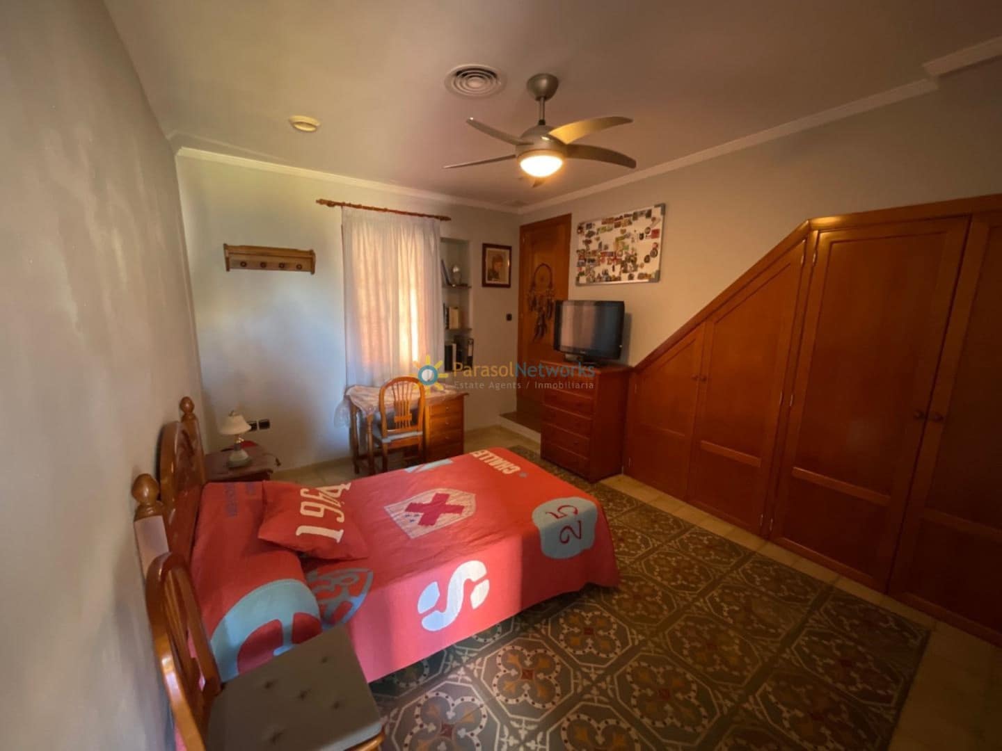 4 bedroom Townhouse for sale in Xativa with garage - € 190,000 (Ref: 9828064)