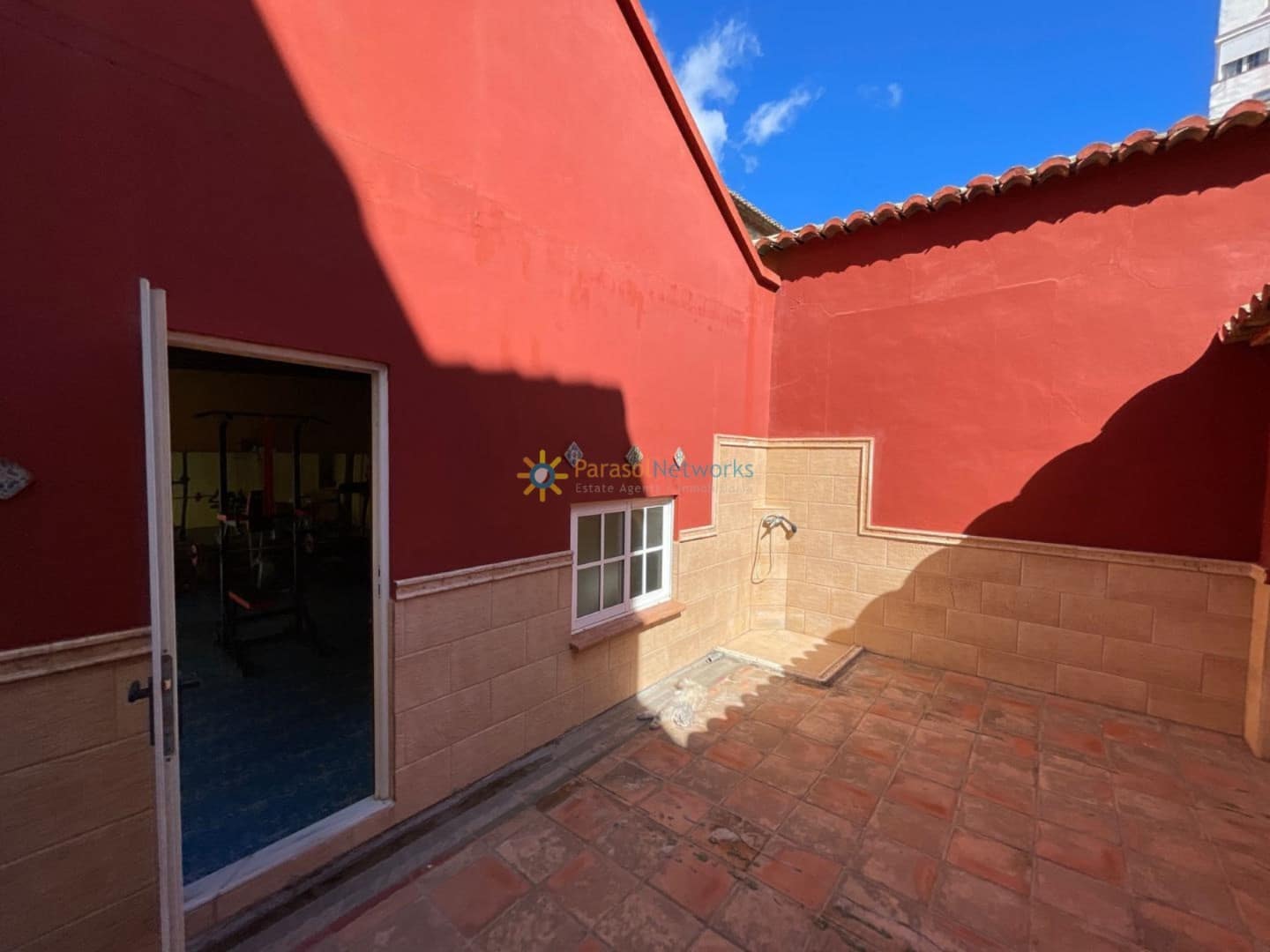 4 bedroom Townhouse for sale in Xativa with garage - € 190,000 (Ref: 9828064)