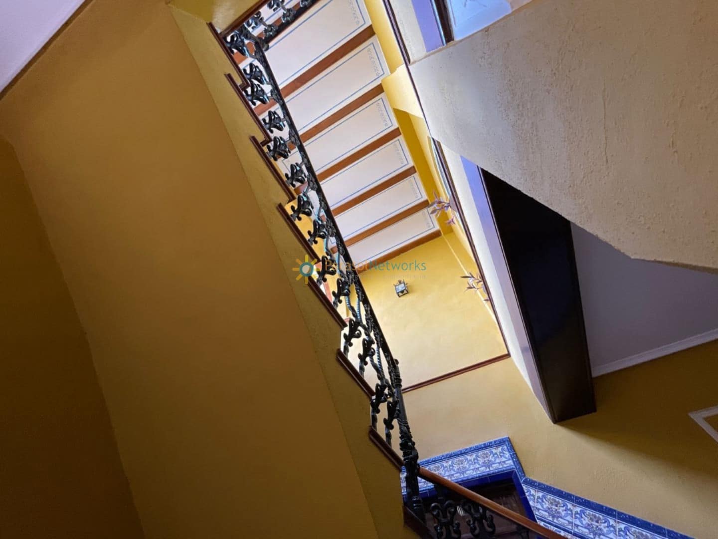 4 bedroom Townhouse for sale in Xativa with garage - € 190,000 (Ref: 9828064)