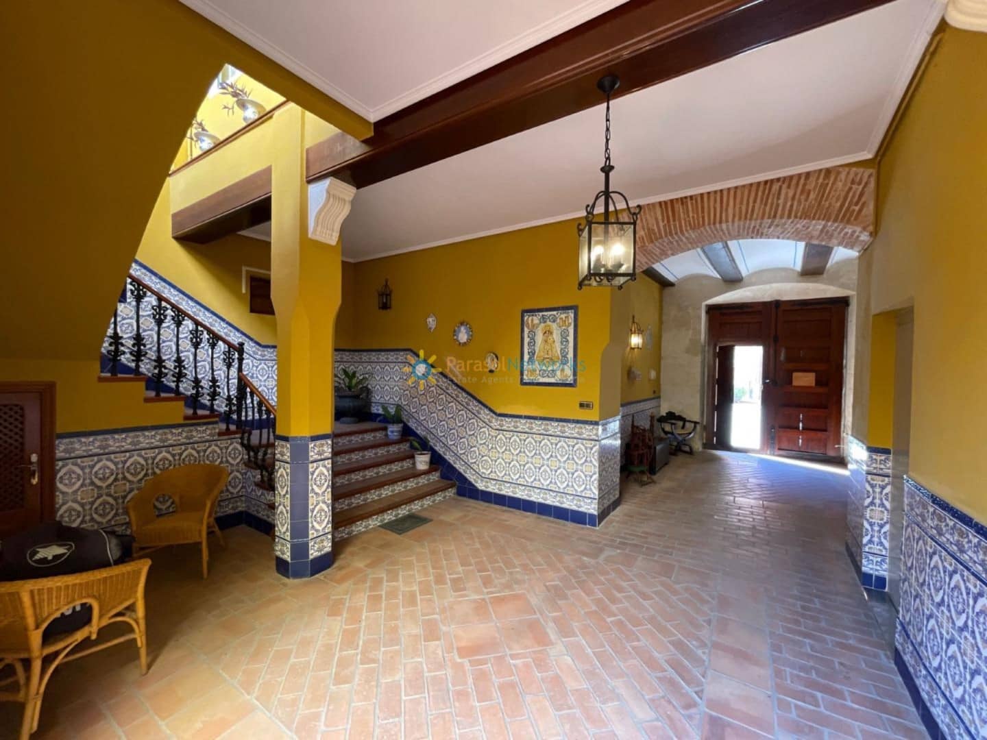 4 bedroom Townhouse for sale in Xativa with garage - € 190,000 (Ref: 9828064)