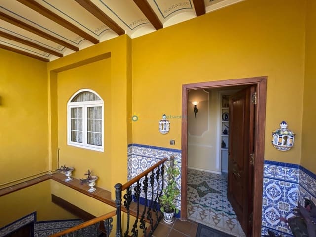 4 chambre Maison de Ville à vendre à Xàtiva avec garage - 1 900 000 € (Ref: 9828064)